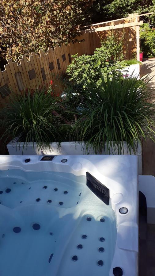 Chambre Chez L'Habitant Avec Spa Et Petit-Dejeuner En Lisiere De Foret Le Teich Exterior foto